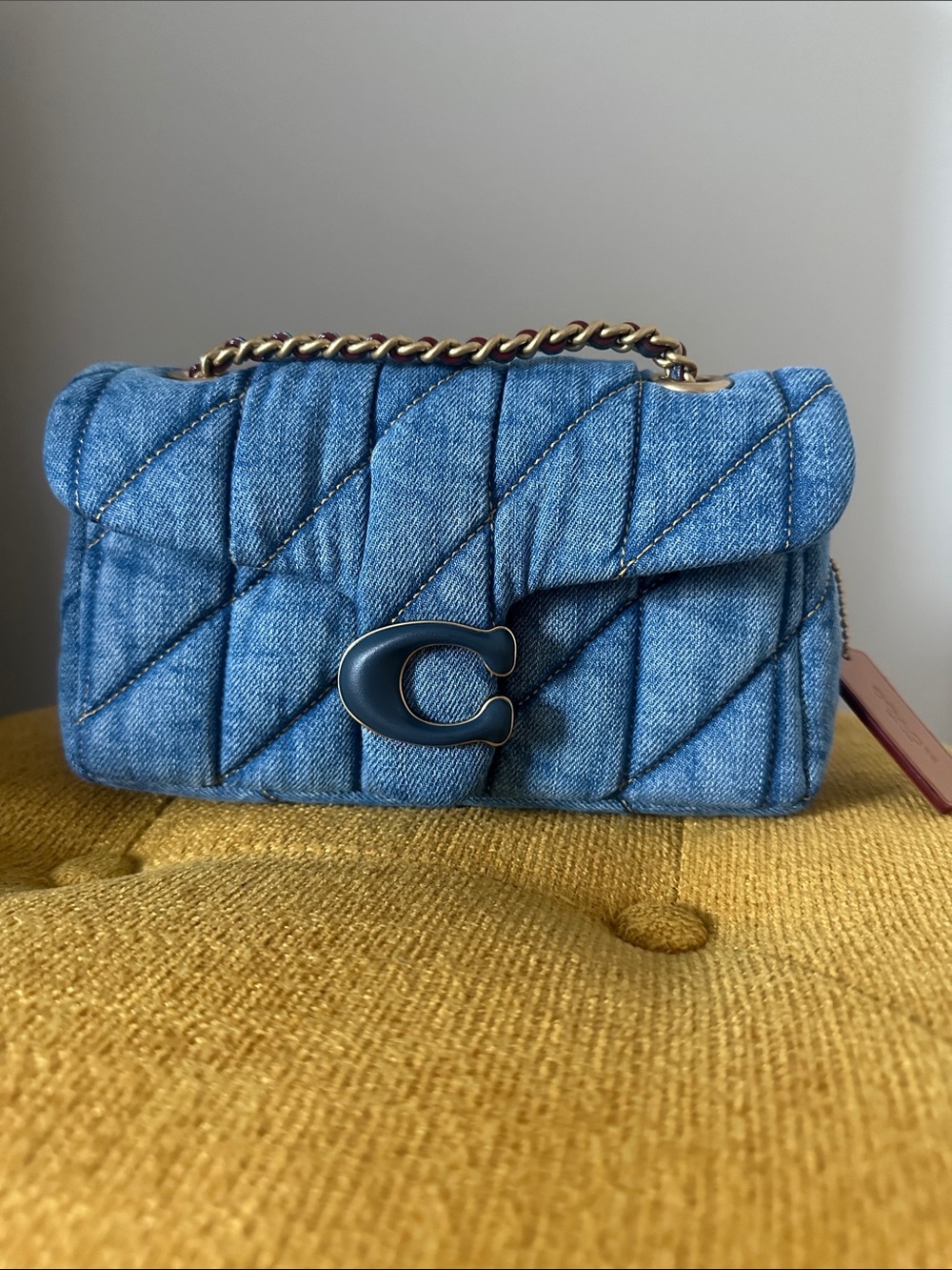 Coach Tabby Shoulder Bag 20 With Quilting - Picture 4 of 5